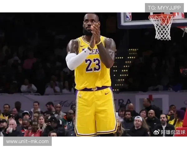 詹姆斯选秀状元荣耀加身，开启传奇新篇章